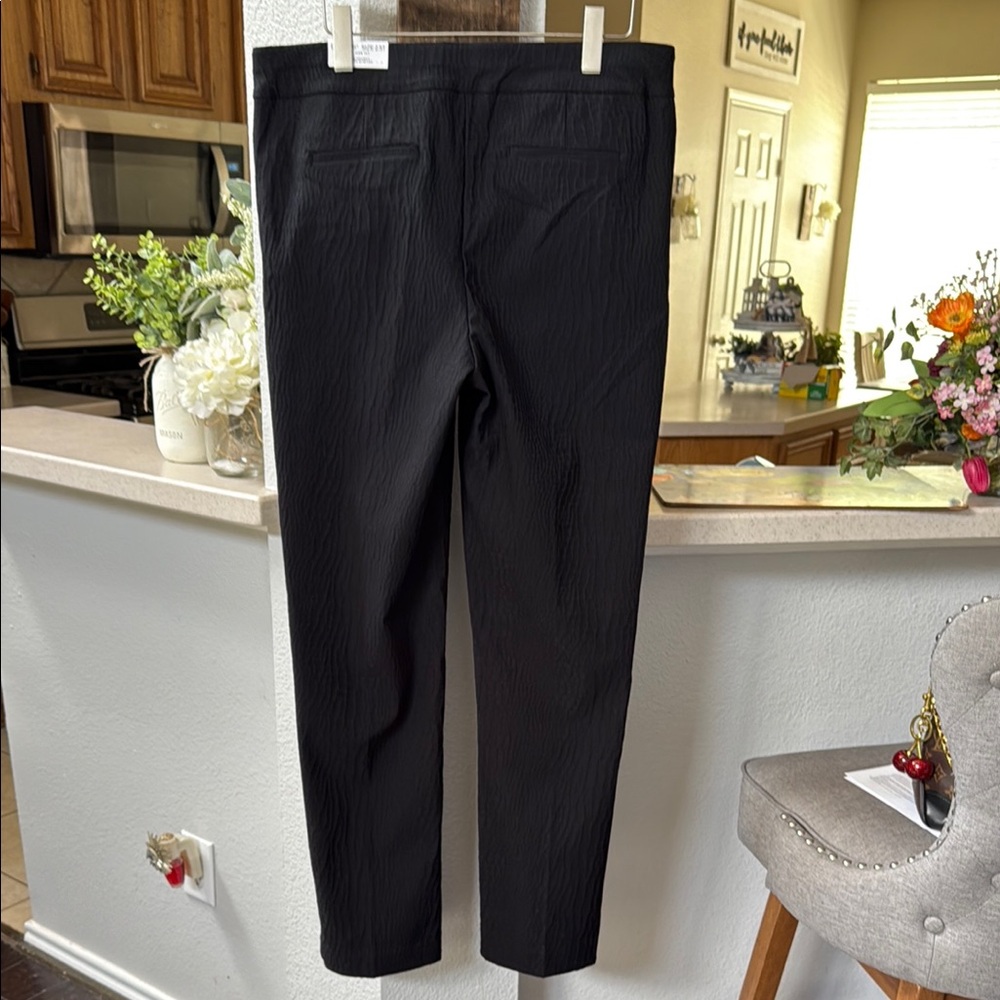 Chico’s Brigitte Reptile Jacquard Pants Tall Size 14 - Picture 8 of 14